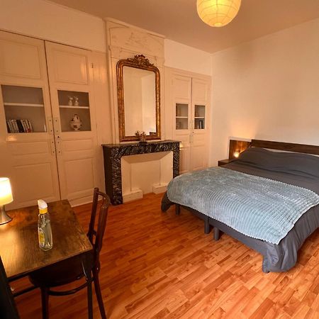 La Colbertine - Charming Apartment In Place Colbert Rochefort  Kültér fotó