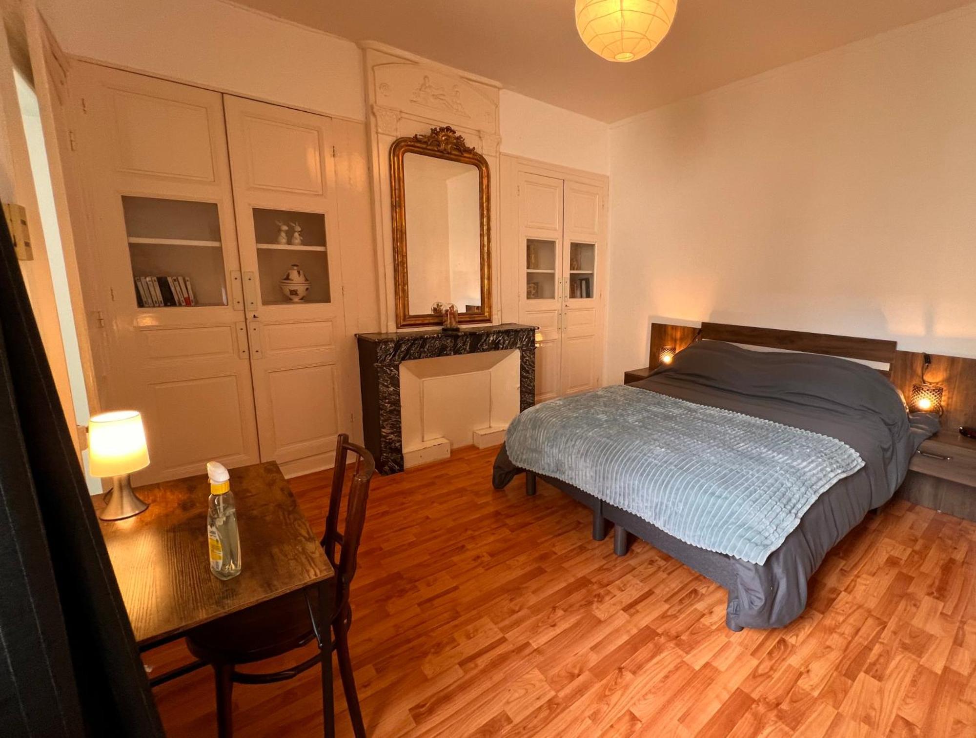 La Colbertine - Charming Apartment In Place Colbert Rochefort  Kültér fotó